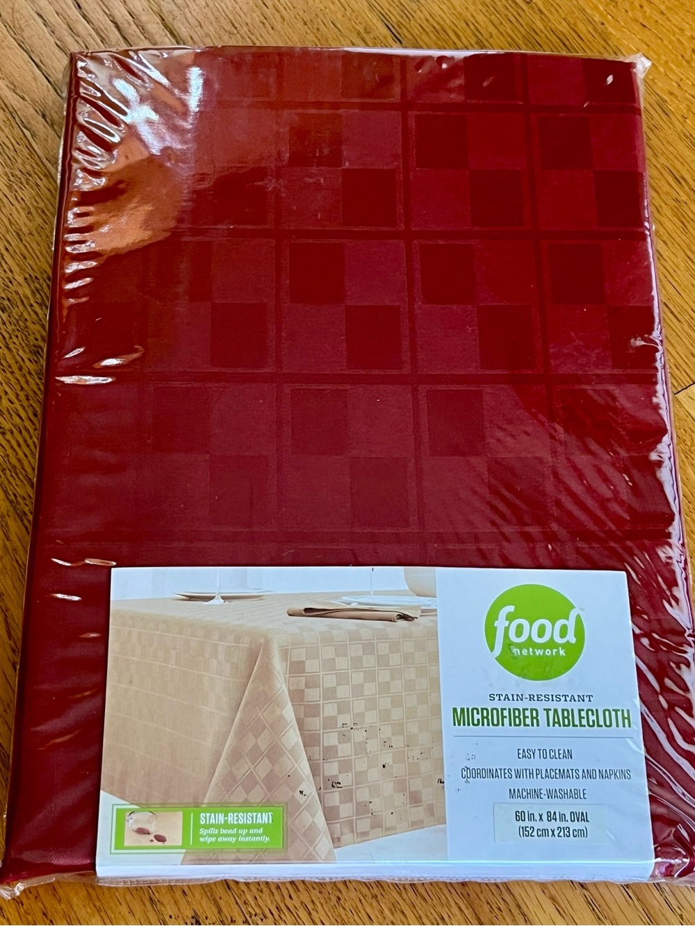 Food Network Chili Red Microfiber Tablecloth 60x84 Oval Stain Resistant NWT NEW